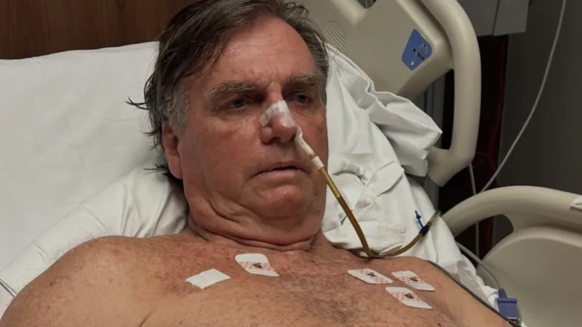 Bolsonaro tem piora clínica, diz boletim médico | Foto: RedeSocialX/JairBolsonaro