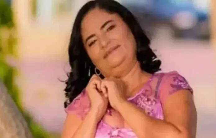 Lourdes Moreira Dias