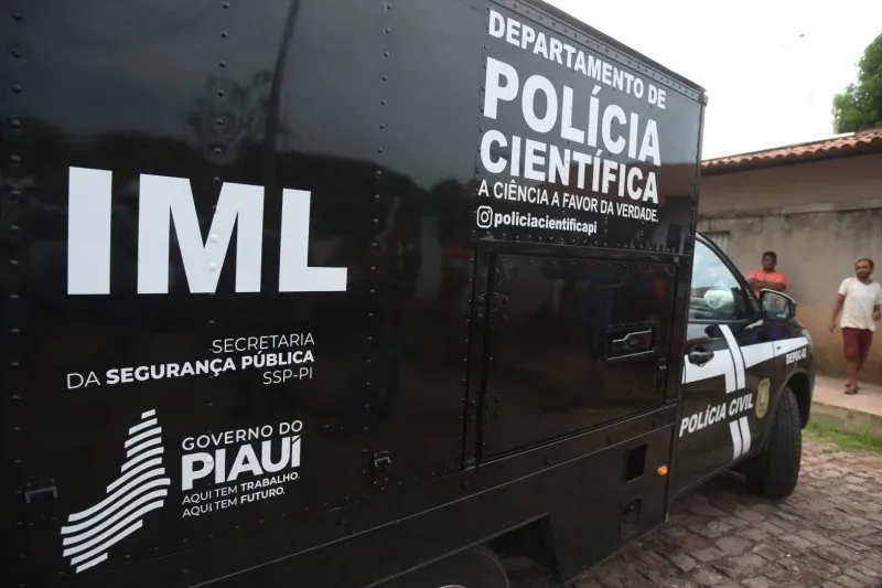 Jovem de 21 anos é assassinado a tiros em Regeneração