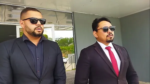 Homem Flagrado Agredindo Mulher Foi Liberado na Audiência de Custodia