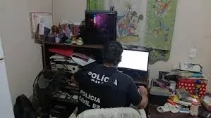 Adolescente de Oeiras é alvo de ação contra grupo que promovia apologia ao nazismo, incitação à crianças e adolescentes