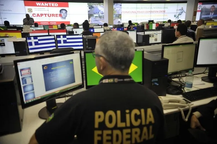 A Interpol oferece apoio investigativo, com análise e assistência na localização de fugitivos em todo o mundo | Divulgação/Polícia Federal
