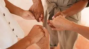 Proporção de católicos cai 8,4 p.p. entre 2010 e 2022. Já a proporção de evangélicos e sem religião cresceu, respectivamente, 5,2 p.p. e 1,3 p.p. - Foto: Freepik