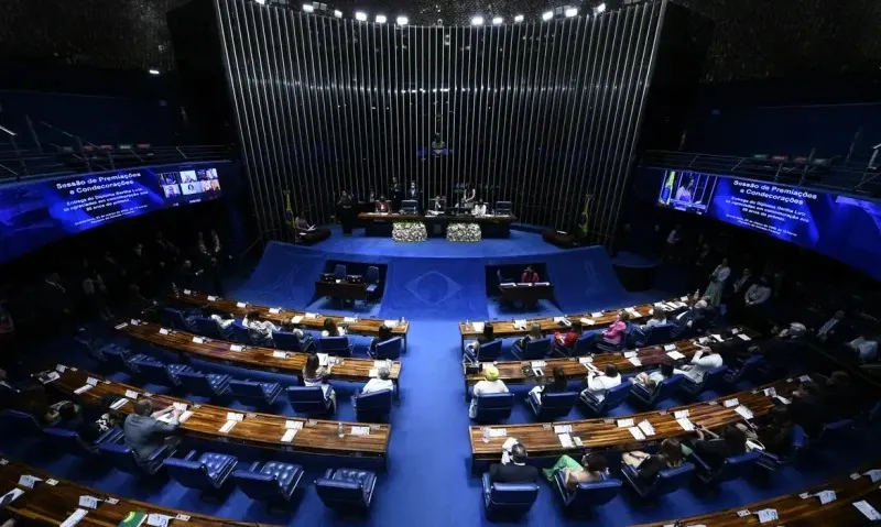 Senado aprova urgência de projeto que amplia número de deputados federais para 531
