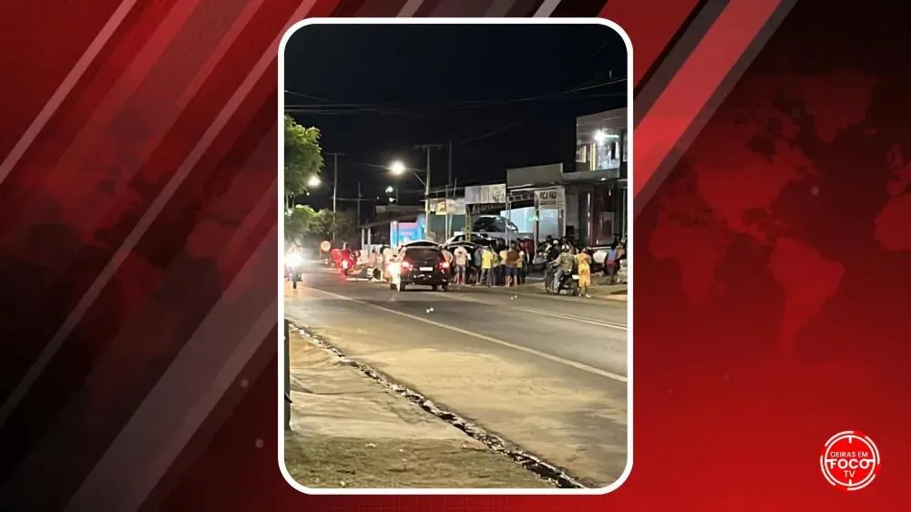 Acidente envolvendo três veículos deixa motociclista gravemente ferido na BR-230, em Oeiras