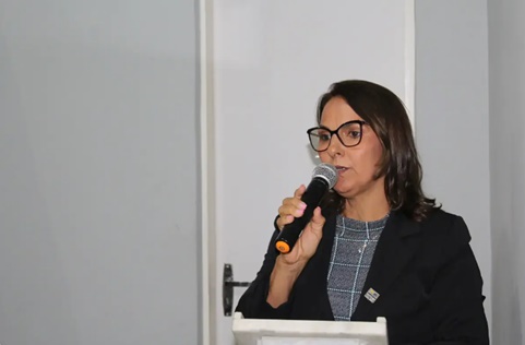 Vereadora Clarete Rabelo solicita instalação de câmeras de monitoramento para Santana do Piauí