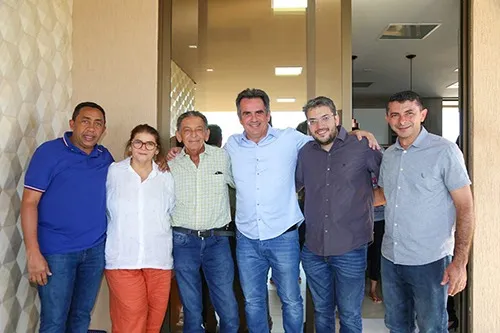 Ciro visita municípios e mobiliza bases