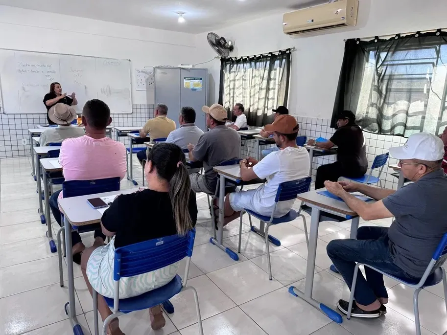 Santana do Piauí sedia capacitação para apicultores promovida pelo Sebrae