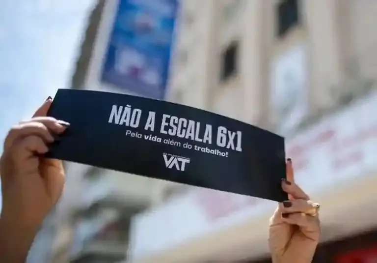 PEC 6x1 - @Reprodução