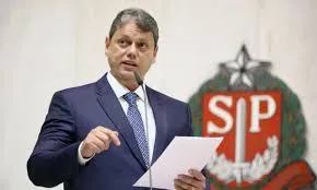 Tarcísio salientou que pensar num projeto de País é mais importante do que pensar numa candidatura de centro-direita (Marco Galvão/Alesp)
