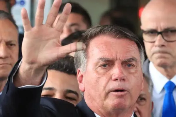 Bolsonaro é condenado por racismo