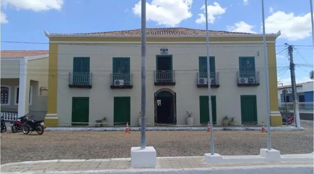 Prefeitura de Oeiras paga parte dos servidores com altos descontos; outra parte ainda não recebeuInformação