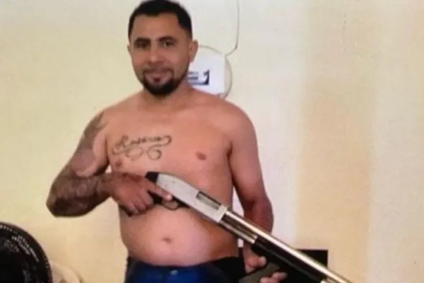 Jonathan de Araújo Vidal E morto em confronto com a polícia.