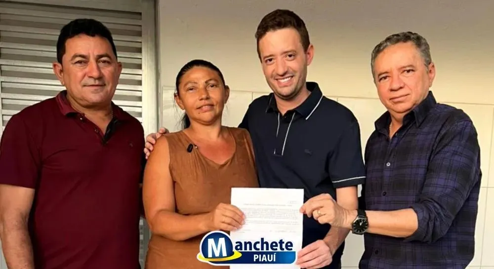 Prefeito Guilherme Maia entrega primeiras casas do Programa Minha Casa, Minha Vida em Wall Ferraz