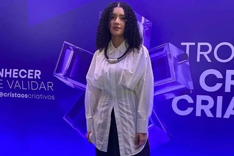 Cantora Aymêê Rocha (Reprodução)