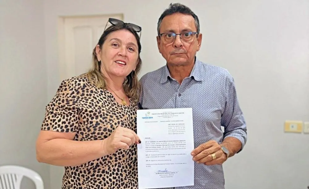 Prefeito Edson Carvalho nomeia esposa para secretaria de Assistência Social / Foto: divulgação