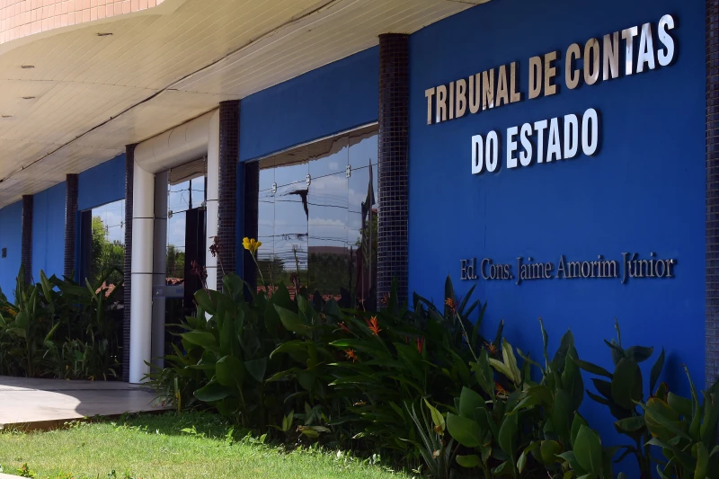 Nota Técnica do TCE-PI estabelece que os municípios não podem descumprir o mínimo constitucional na educação com contratos com shows.