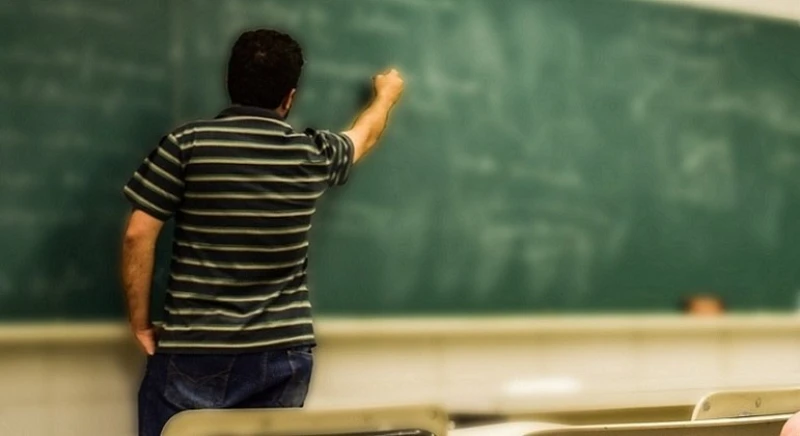 Piso dos professores: Prefeitos podem ser punidos por improbidade se deixarem de pagar profissionais do magistério