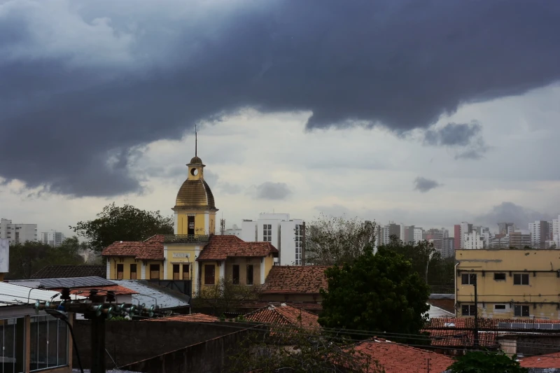 Mais de 45 cidades do Piauí estão em alerta para vendaval até sábado (18); veja onde