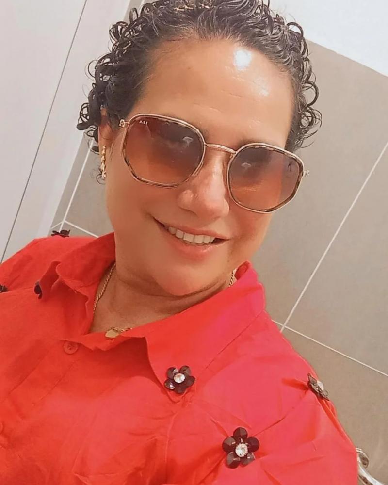 Verônica foi morta a tiros por homens que chegaram ao local. (Foto: divulgação)
