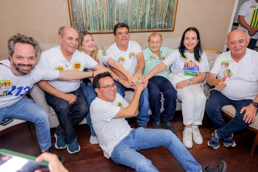 Ao lado de Gracinha, Rafael Fonteles oficializa aliança com a família Mão Santa: “Essa união é boa para o povo” - Foto: Divulgação
