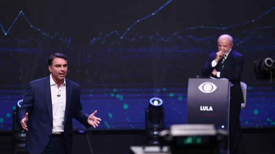 Pesquisa RealTime Big Data hoje: veja os números para presidente no 2º turno… - Veja mais em https://noticias.uol.com.br/eleicoes/2026/10/20/pesquisa-real-time-big-data-hoje-veja-os-numeros-para-presidente-no-2-turno.ghtm?cmpid=copiaecola