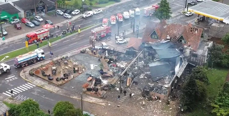 Destroços de aeronave que caiu em Gramado (RS). | Cid Guedes/SBT RS