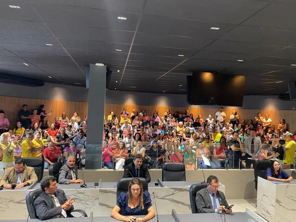 Vereadores da Câmara Municipal de Picos aprovam projeto de abono salarial do FUNDEB aos trabalhadores da Educação