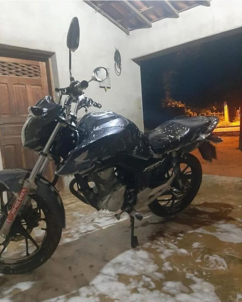 Moto é Tomada de Assalto Na PI-135 Entre as Cidades de Picos e Santana do Piauí 